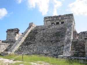 tulum ruins mexico (tjeerd via wikicommons)