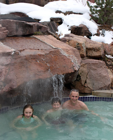 hyatt-hot-tub
