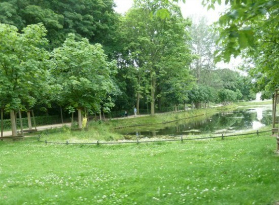 Tiergarten near Brandenberg Gate for Family Picnics on Vacation with Kids (Jennifer+Miner)